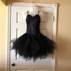Black costume dance/pageant/Halloween small adult